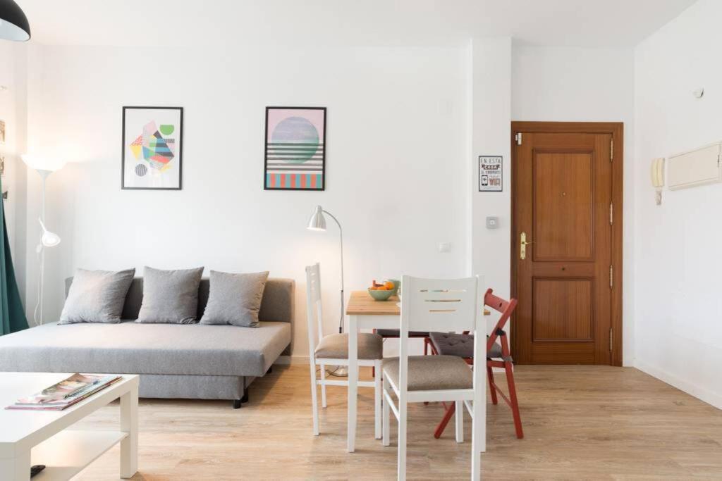 City Breaks In Malaga Downtown Apartment ภายนอก รูปภาพ